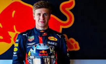 Έδιωξε οδηγό της για ρατσιστική συμπεριφορά η RED BULL