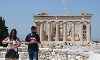 Καθηγητής Χρηστάκης: Έχουμε μπει ήδη στην δεύτερη φάση της πανδημίας