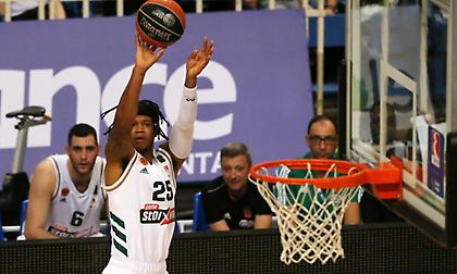 Στη Ναντέρ ο πρώην «πράσινος» Ράιον Μπράουν