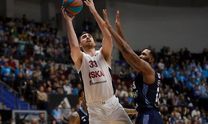 Ο κόσμος της ΤΣΣΚΑ ανέδειξε MVP τον Μιλουτίνοφ!