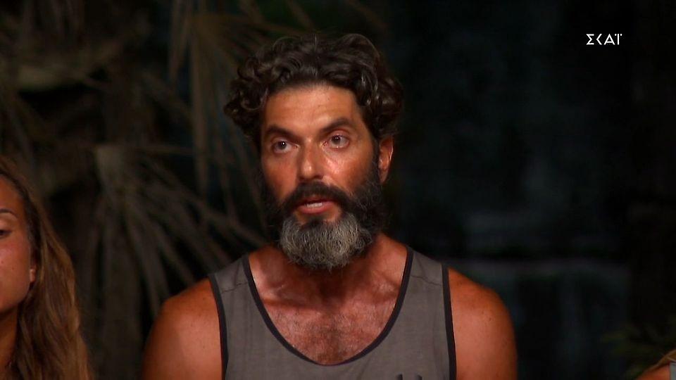 Survivor: Έκπληξη με την αποχώρηση του Σπύρου Μαρτίκα!