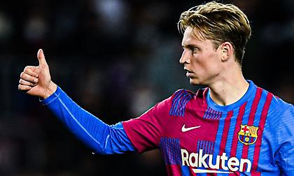 Όλο και πιο κοντά σε συμφωνία Γιουνάιτεντ και Μπαρτσελόνα για Ντε Γιονγκ