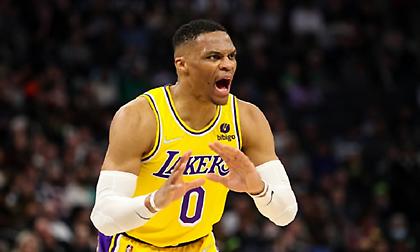 Γουέστμπρουκ κατά σχολιαστή: «Πρόσεχε το στόμα σου!»