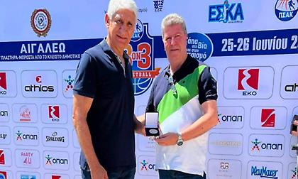 Παρουσία Παναγιώτη Γιαννάκη το τουρνουά 3on3 στο Αιγάλεω