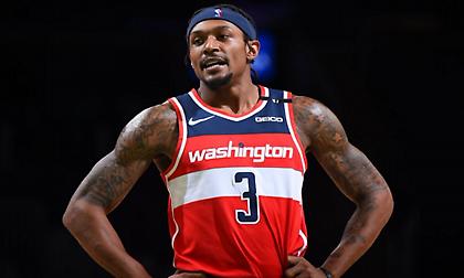 Μένει στους Γουίζαρντς με νέο συμβόλαιο ο Μπιλ!