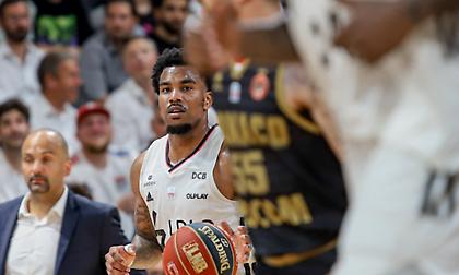 Οριστικό: Υπογράφει στη Βαλένθια ο Τζόουνς