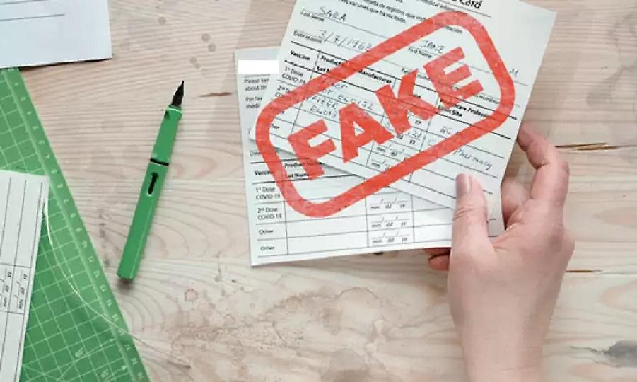 Γυναίκα παρίστανε την κατάκοιτη για 13 χρόνια και «έκλεψε» 700.000 ευρώ κάνοντας διακοπές