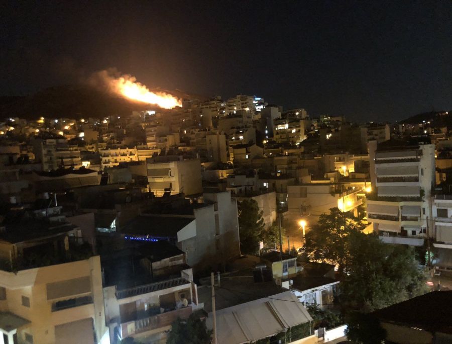 Κορυδαλλός: Φωτιά στο Σχιστό