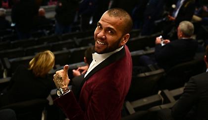 Ο Ντάνι Άλβες αυτοπροτάθηκε στη Σπέτσια, αλλά απορρίφθηκε!