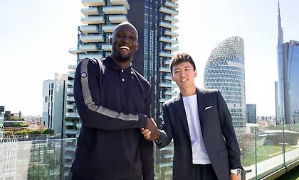 Ανακοίνωσε την επιστροφή του Λουκάκου η Ίντερ: «Γύρισα μωρό μου»