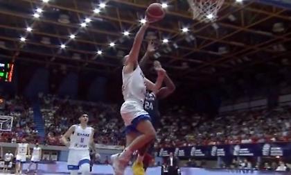 Το κάρφωμα του Μποχωρίδη με το κακό χέρι