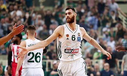 Τσεκάρουν Παπαγιάννη οι Μπακς - «Δεν αποτελεί πρόβλημα το buy-out»