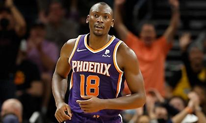 Συνεχίζει στους Σανς ο Μπιγιόμπο