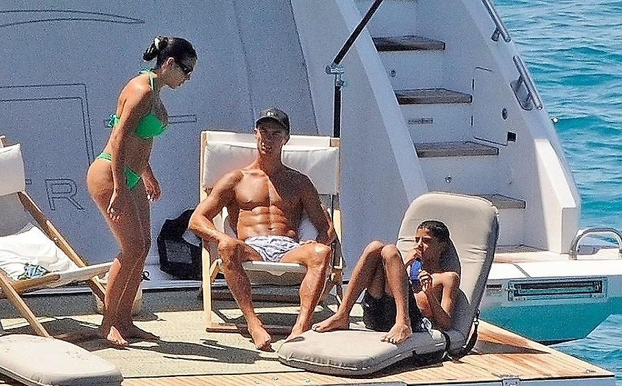 Η εντυπωσιακή Τζορτζίνα και το… φλεξάρισμα του Κριστιάνο