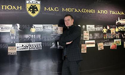 Φουλάρει για δύο στόπερ η ΑΕΚ