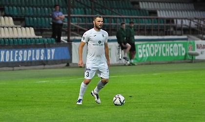 Νέα γκέλα για την Γκόμελ που γλίτωσε τα χειρότερα