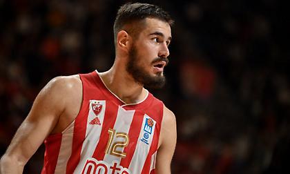 Προσφέρει 1,3 εκατ. τον χρόνο στον Κάλινιτς η Μπαρτσελόνα, περισσότερα του δίνουν Μονακό και Ζενίτ