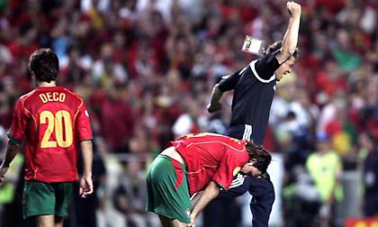 «Για χάρη του ποδοσφαίρου, Πορτογαλία»: Το «φαρμάκι» που έσταζε ο διεθνής Τύπος στο έπος της Ελλάδας