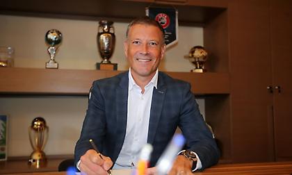 Super League: Ενημέρωσε FIFA/UEFA πως θέλει Κλάτενμπεργκ και επαγγελματική διαιτησία