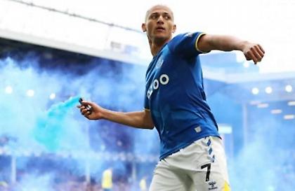 Μια αγωνιστική και πρόστιμο στον Ριτσάρλισον για τη φωτοβολίδα