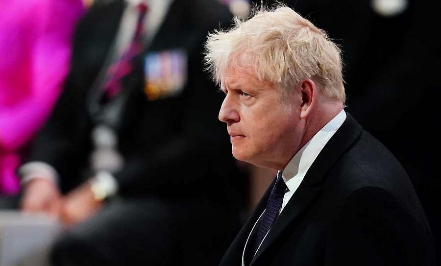 Τεράστιο «γ@@@ τον Μπόρις Τζόνσον» εθεάθη σε χωράφι της Αγγλίας