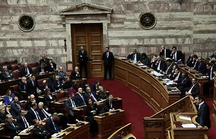 «Μάχη» αρχηγών σήμερα στη Βουλή – Τα μηνύματα Μητσοτάκη