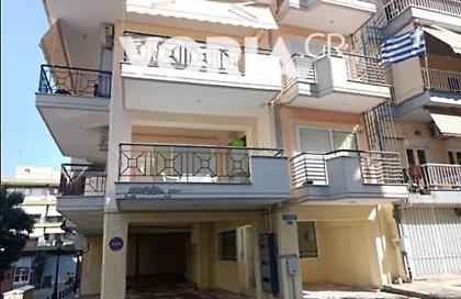 Θεσσαλονίκη: «Ακούγαμε τον γιό να φωνάζει μέσα στο διαμέρισμα», λένε οι γείτονες