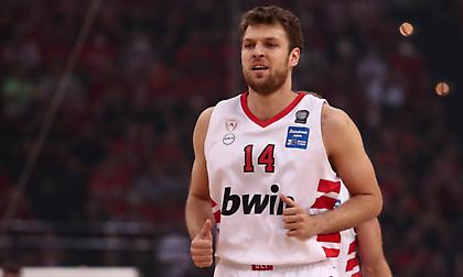 Τα καλύτερα του MVP Βεζένκοφ από τη φετινή Stoiximan Basket League