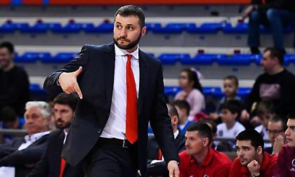 Ερυθρός Αστέρας: Κατέληξε σε προπονητή, κοντά σε Ραντούλιτσα!