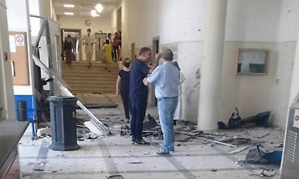 Σισμανόγλειο: Μπήκαν ντυμένοι γιατροί οι τέσσερις δράστες που έβαλαν φωτιά σε ATM