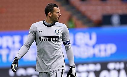 Για άλλον έναν χρόνο στην Ίντερ ο Χαντάνοβιτς