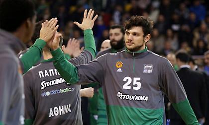 Σοκ με Τζεντίλε: Έπεσε από ύψος 4 μέτρων και χρειάζεται χειρουργική επέμβαση