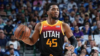 General Manager των Τζαζ: «Δεν θα ανταλλάξουμε τον Μίτσελ»