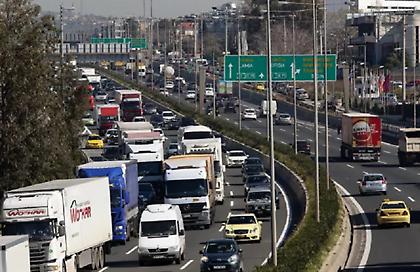 Τροχαίο στον Κηφισό με τραυματισμό δικυκλιστή – Μεγάλο μποτιλιάρισμα