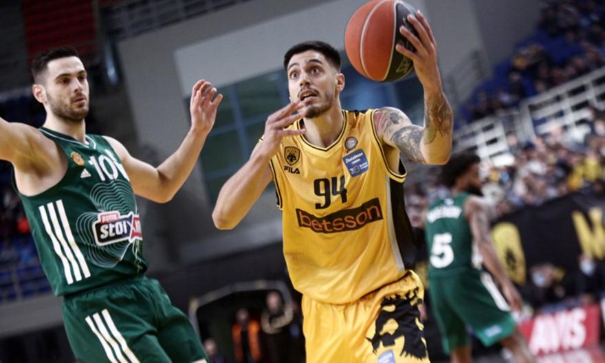 Συνεχίζει στην ΑΕΚ ο Κόνιαρης