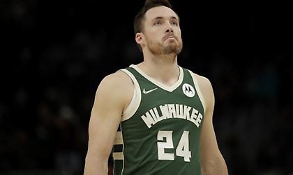 Μιλγουόκι Μπακς: Ανανέωσε ο Κόνατον για τρία χρόνια