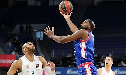 «Κοντά στον Ερυθρό Αστέρα ο Κρις Σίνγκλετον»