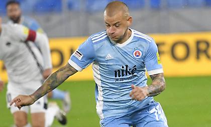 Χάρισε την πρόκριση στην Σλόβαν Μπρατισλάβας με απευθείας εκτέλεση κόρνερ στο 120'+3' ο Βάις!