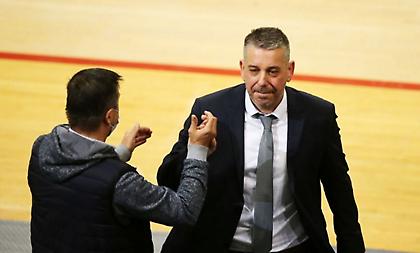 Αναλαμβάνει τον Κολοσσό ο Παπαθεοδώρου