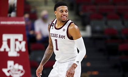 Φλαγκ: «Είμαι πρώτα συμπαίκτης, πάνω από όλους η ομάδα»