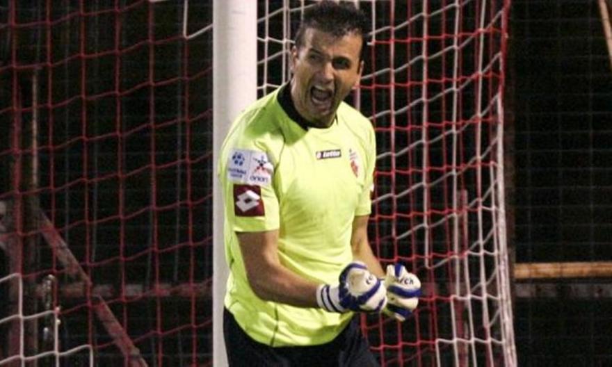 Κουίζ: Αναγνώρισε τον Έλληνα πρώην τερματοφύλακα!