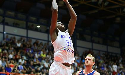 Ζέρβας: «Ιδανική λύση για τον Ολυμπιακό ο Κώστας Αντετοκούνμπο»