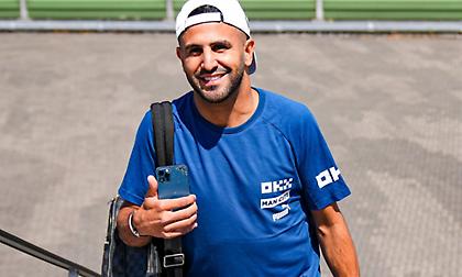 Ο Μαχρέζ περίμενε το νέο του συμβόλαιο για να αντικαταστήσει το σπασμένο κινητό του