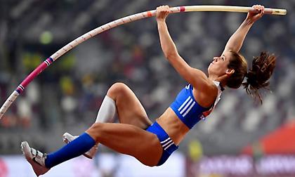 Εξαιρετικό ξεκίνημα για Στεφανίδη στον τελικό, πέρασε ψηλά και άνετα τα 4,45 μέτρα