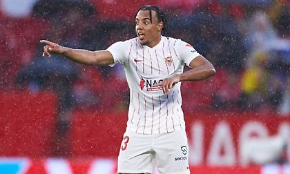 Καλείται να επιλέξει ανάμεσα σε Τσέλσι και Μπαρτσελόνα ο Κουντέ