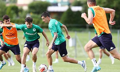 Παναθηναϊκός: «Μετωπική» με Σλάβια, με… «προίκα» την άμυνα