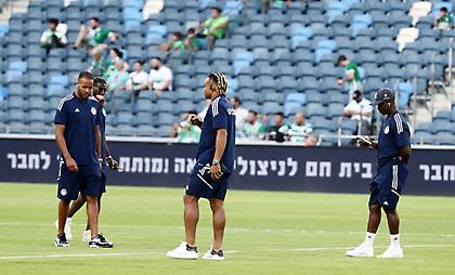 Η αναγνωριστική και με… καθυστέρηση βόλτα του Ολυμπιακού στο ''Sammy Ofer Stadium''
