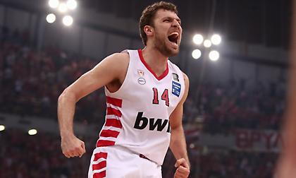 Έληξε η προθεσμία για το buy-out - Οριστικά μένει στον Ολυμπιακό ο Βεζένκοφ