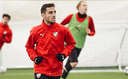 Ισπανός ποδοσφαιριστής αποσύρθηκε στα 26 του και γίνεται δάσκαλος!