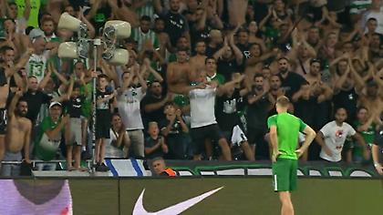 Η αποθέωση του κόσμου της Μακάμπι στον Πλάνιτς και ο οπαδός με τη φανέλα του… Παναθηναϊκού!